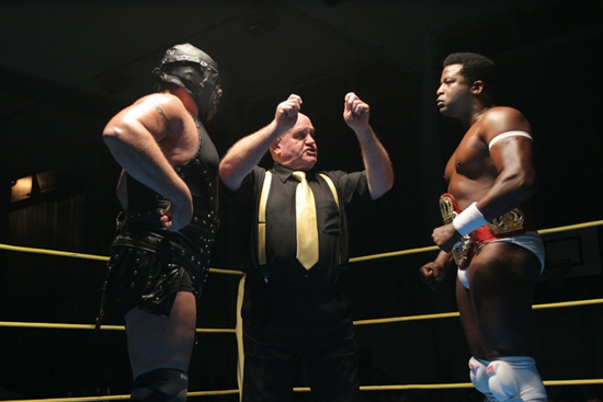 Au d�but e chaque combat, l'arbitre rappelle les r�gles de base aux adversaires.