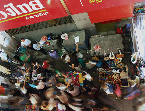 Thailande, les marchs de nuit sont une institution sur Sukhumvit Road, Bangkok